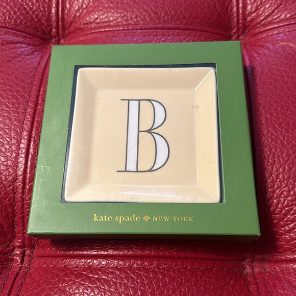 Brand new Kate Spade NY initial B jewelry dish/tray - Picture 4 of 4